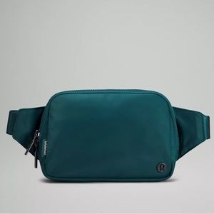 Lululemon Belt Bag Large 2L Green Jasper